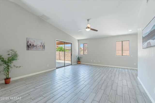 6443 W Elk Falls Way, Tucson, AZ 85757