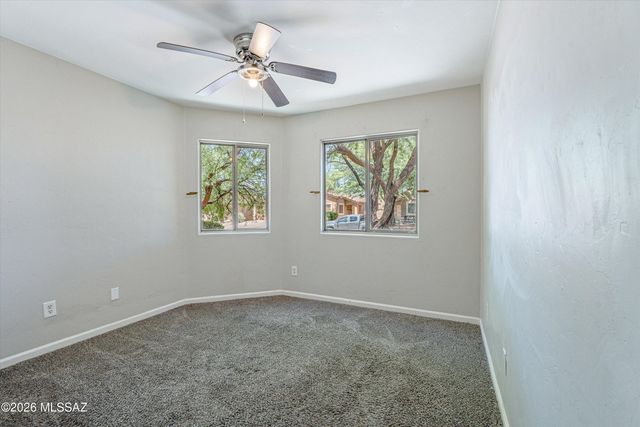 6443 W Elk Falls Way, Tucson, AZ 85757