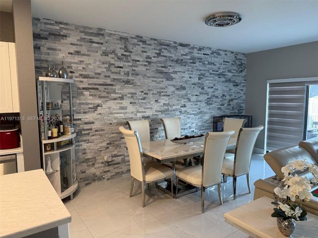 25265 SW 109th Ave 25265, Homestead, FL 33032