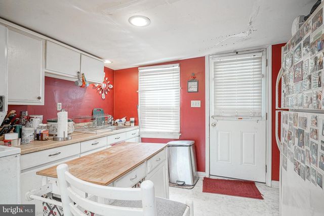 323 S MAIN ST, Woodstown, NJ 08098