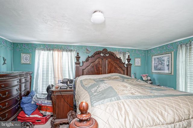 323 S MAIN ST, Woodstown, NJ 08098