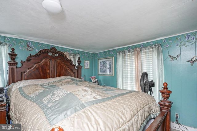 323 S MAIN ST, Woodstown, NJ 08098