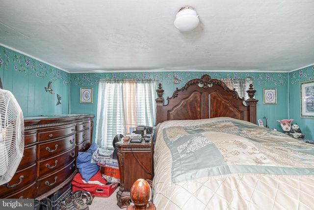 323 S MAIN ST, Woodstown, NJ 08098