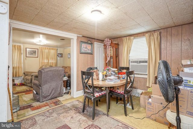 323 S MAIN ST, Woodstown, NJ 08098