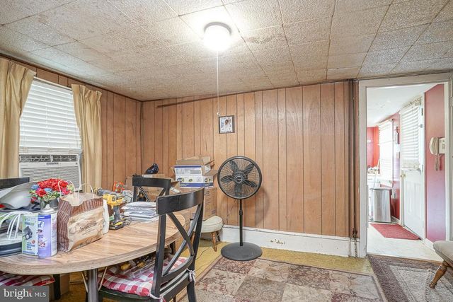 323 S MAIN ST, Woodstown, NJ 08098