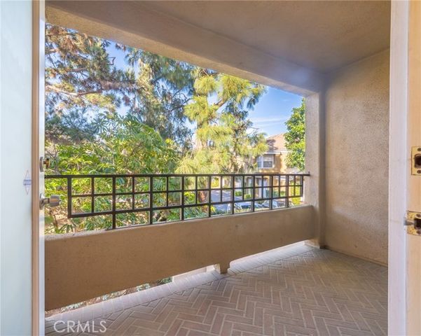72 Vassar Aisle, Irvine, CA 92612