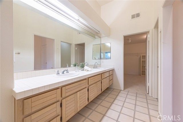 72 Vassar Aisle, Irvine, CA 92612