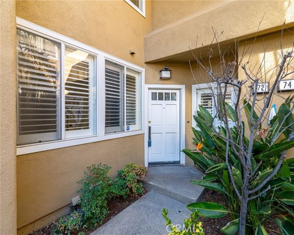 72 Vassar Aisle, Irvine, CA 92612
