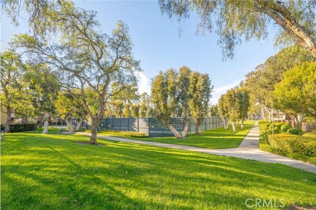 72 Vassar Aisle, Irvine, CA 92612