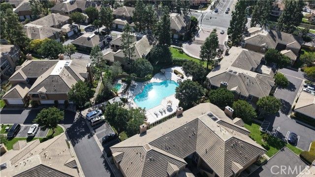 72 Vassar Aisle, Irvine, CA 92612