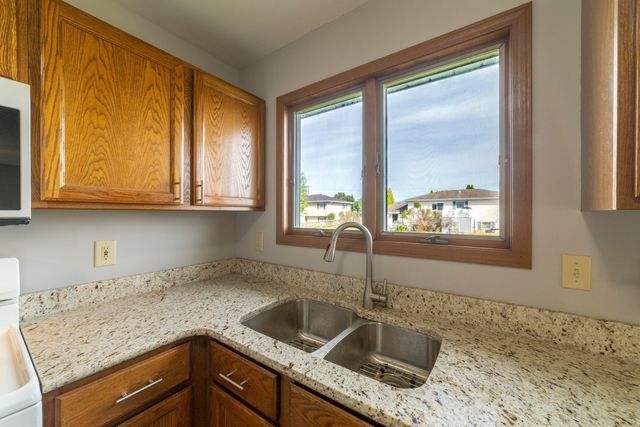 11712 S Magoun Drive, St. John, IN 46373