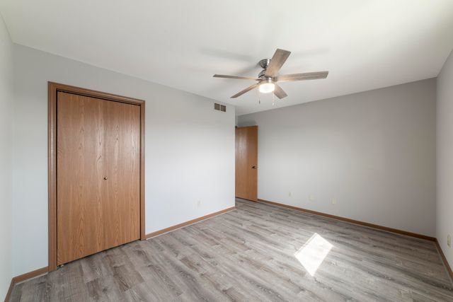 11712 S Magoun Drive, St. John, IN 46373