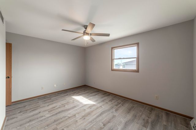 11712 S Magoun Drive, St. John, IN 46373