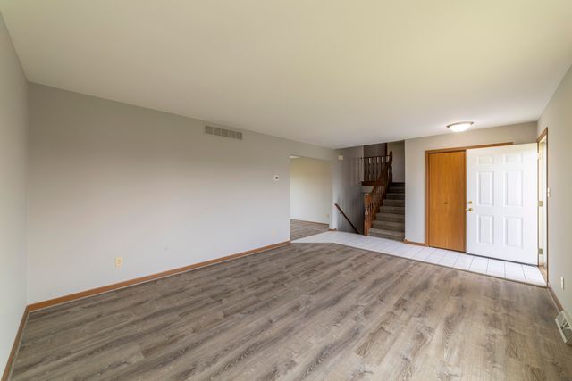 11712 S Magoun Drive, St. John, IN 46373