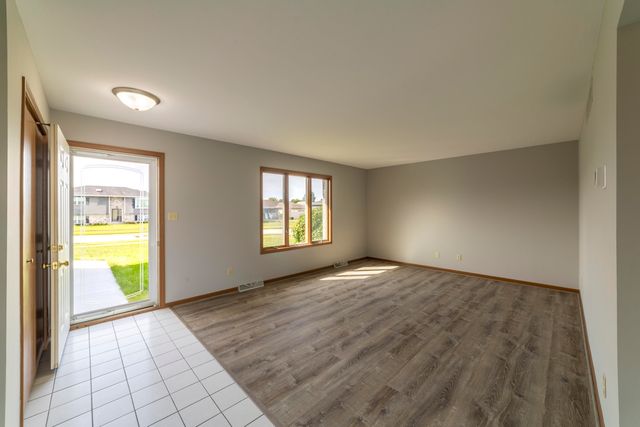 11712 S Magoun Drive, St. John, IN 46373