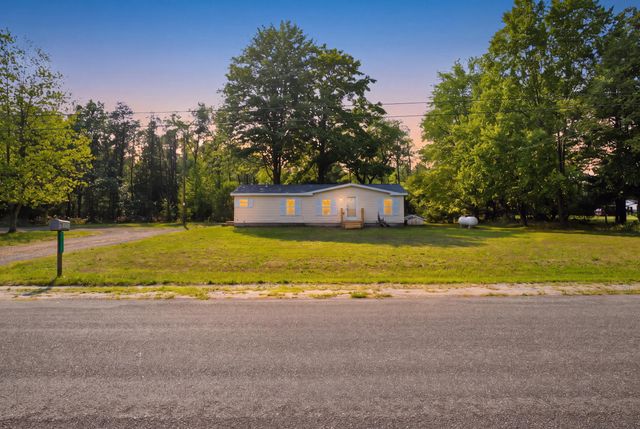 3461 Steiner Road, Fruitport, MI 49415