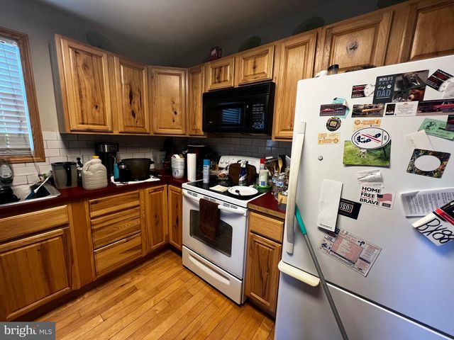83 HARDWOOD DR, Mathias, WV 26812