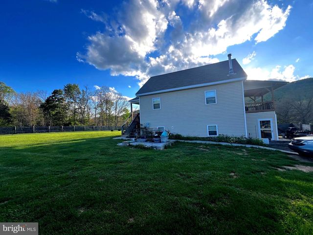 83 HARDWOOD DR, Mathias, WV 26812