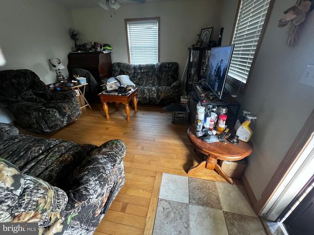 83 HARDWOOD DR, Mathias, WV 26812
