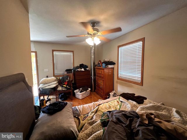 83 HARDWOOD DR, Mathias, WV 26812