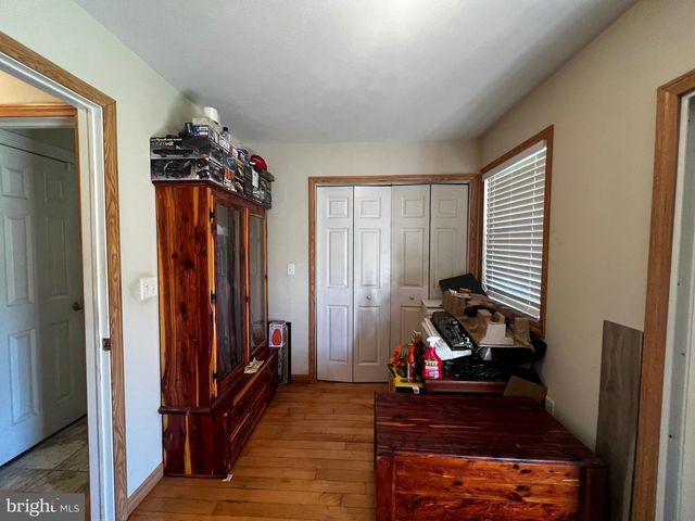 83 HARDWOOD DR, Mathias, WV 26812