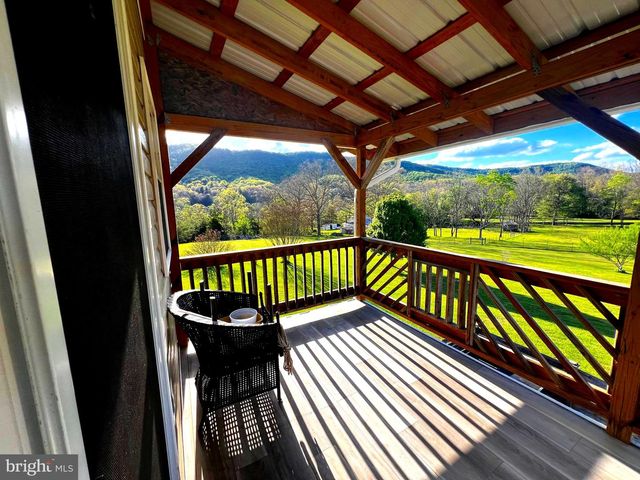 83 HARDWOOD DR, Mathias, WV 26812