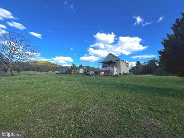 83 HARDWOOD DR, Mathias, WV 26812