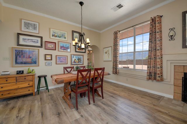 2404 Mosca Road NE, Rio Rancho, NM 87124