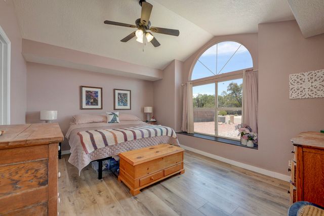 2404 Mosca Road NE, Rio Rancho, NM 87124