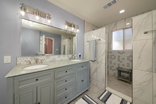 2404 Mosca Road NE, Rio Rancho, NM 87124