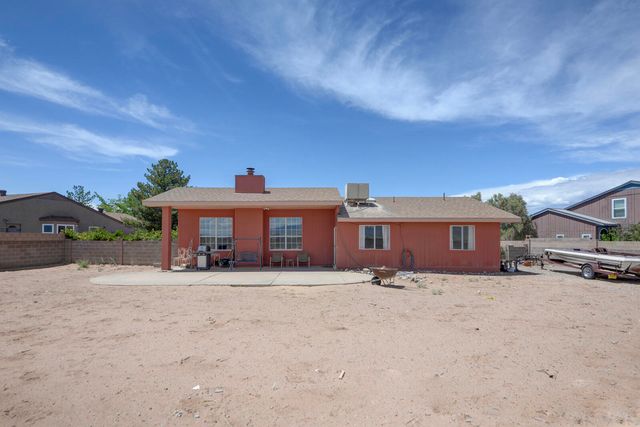 2404 Mosca Road NE, Rio Rancho, NM 87124