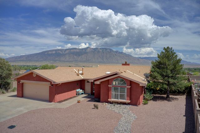 2404 Mosca Road NE, Rio Rancho, NM 87124