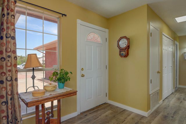2404 Mosca Road NE, Rio Rancho, NM 87124
