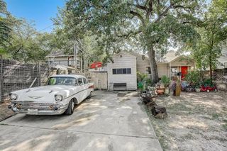 1305 Newfield LN, Austin, TX 78703