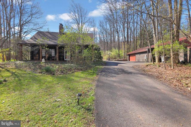 5053 LAKEWOOD DR, Mohnton, PA 19540