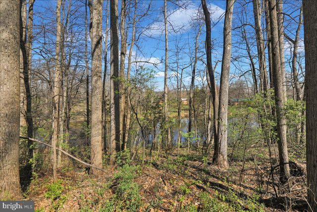 5053 LAKEWOOD DR, Mohnton, PA 19540