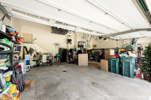 17 Boulder Drive, Norton Shores City, MI 49444