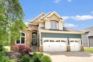 17 Boulder Drive, Norton Shores City, MI 49444