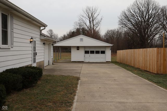 700 W 2nd Street W, Sheridan, IN 46069