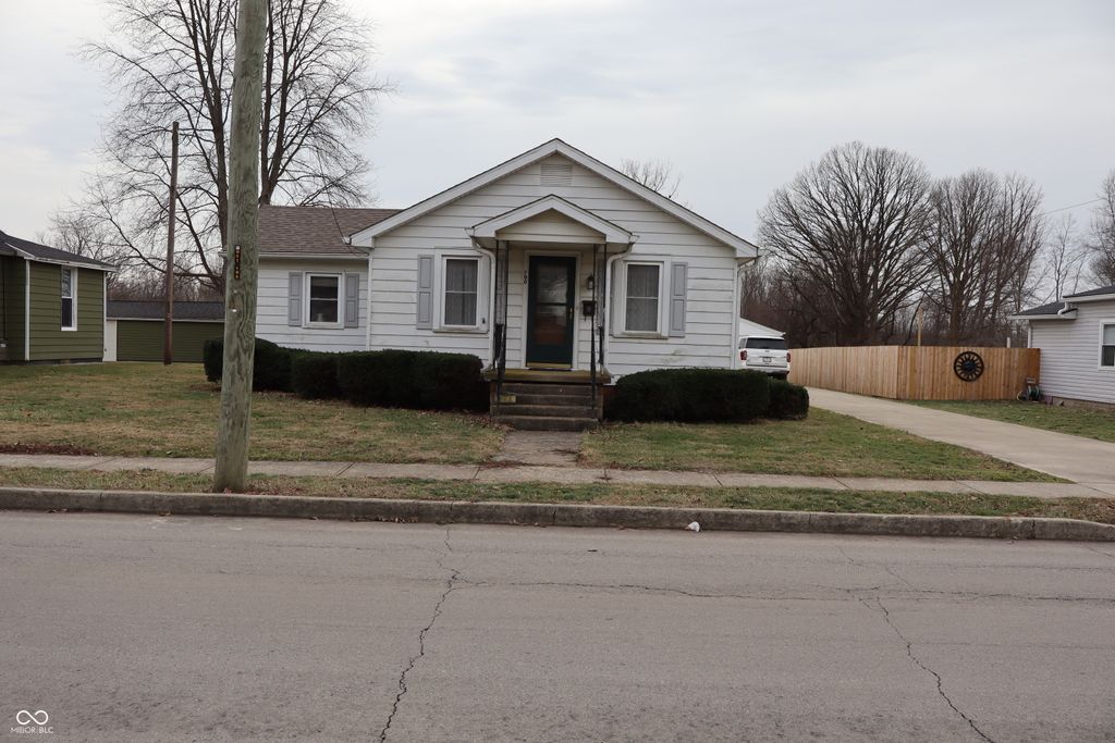700 W 2nd Street W, Sheridan, IN 46069