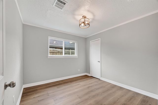 2003 Isla Drive, Pearland, TX 77581