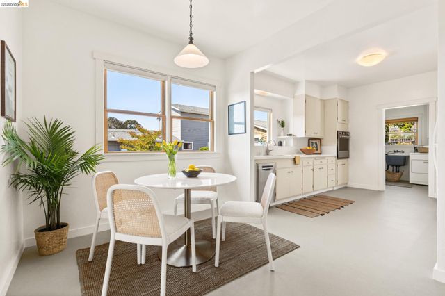 2434 Wilbur St, Oakland, CA 94602