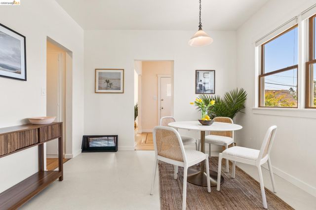 2434 Wilbur St, Oakland, CA 94602