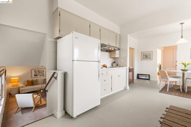 2434 Wilbur St, Oakland, CA 94602