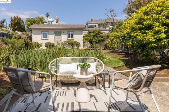 2434 Wilbur St, Oakland, CA 94602