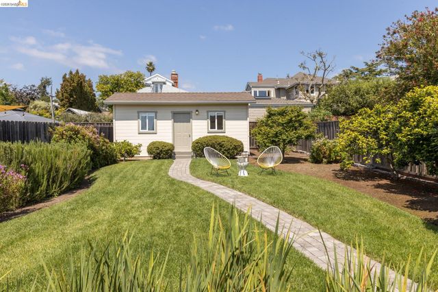 2434 Wilbur St, Oakland, CA 94602