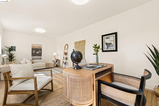 2434 Wilbur St, Oakland, CA 94602