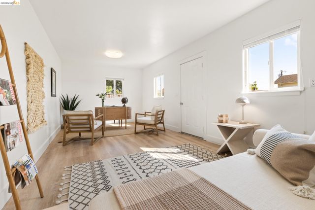 2434 Wilbur St, Oakland, CA 94602