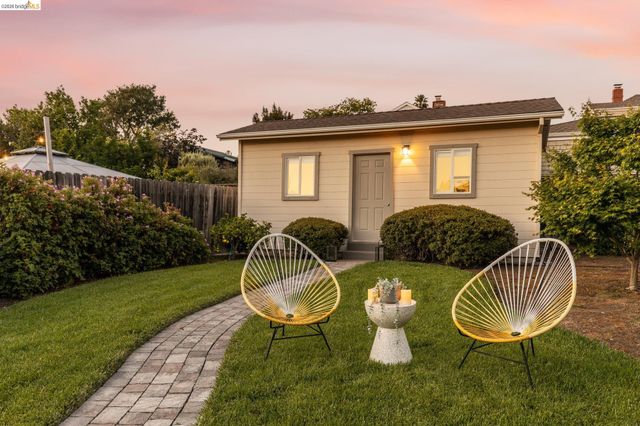 2434 Wilbur St, Oakland, CA 94602