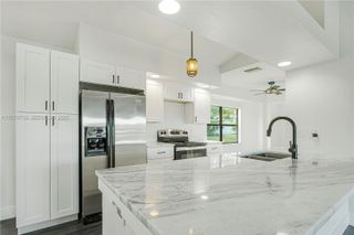 2935 SW 1st Pl, Cape Coral, FL 33914